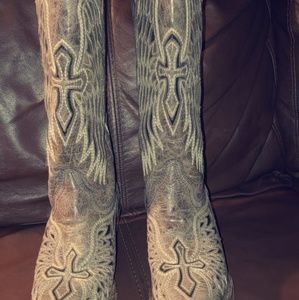 Women's Corral Embriodered boots